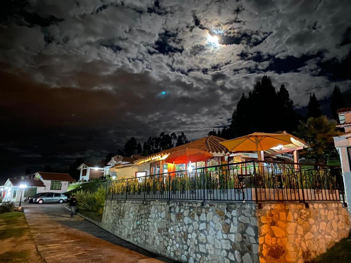 Hotel Cabanas San Cayetano Paipa Eksteriør billede