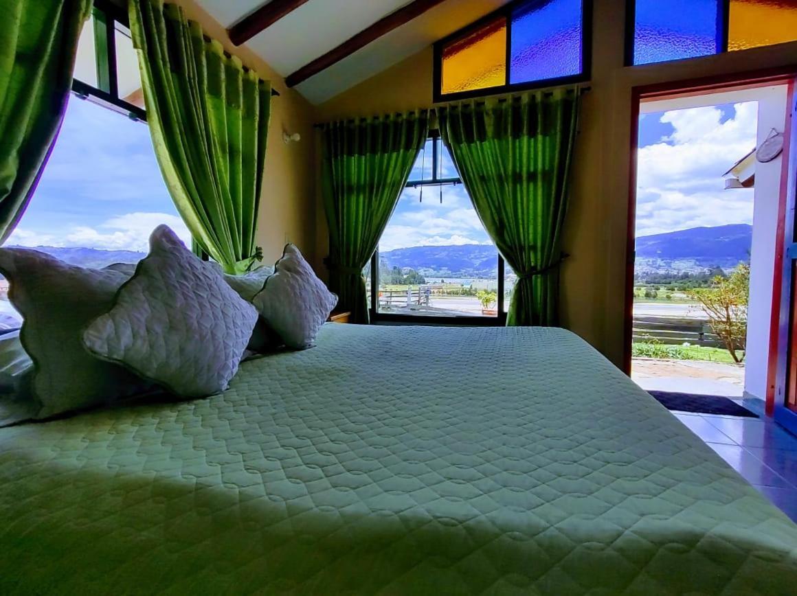 Hotel Cabanas San Cayetano Paipa Eksteriør billede