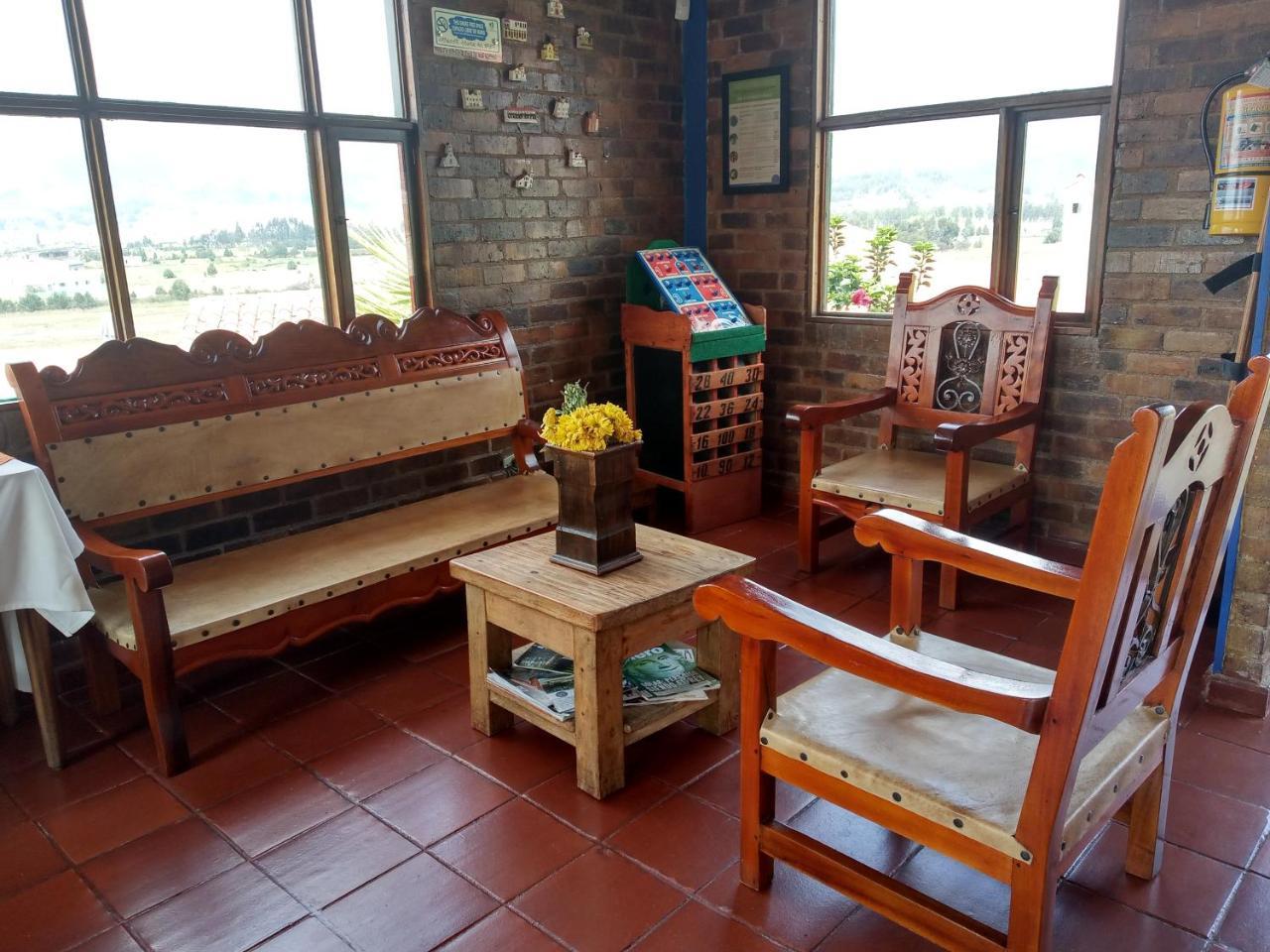 Hotel Cabanas San Cayetano Paipa Eksteriør billede