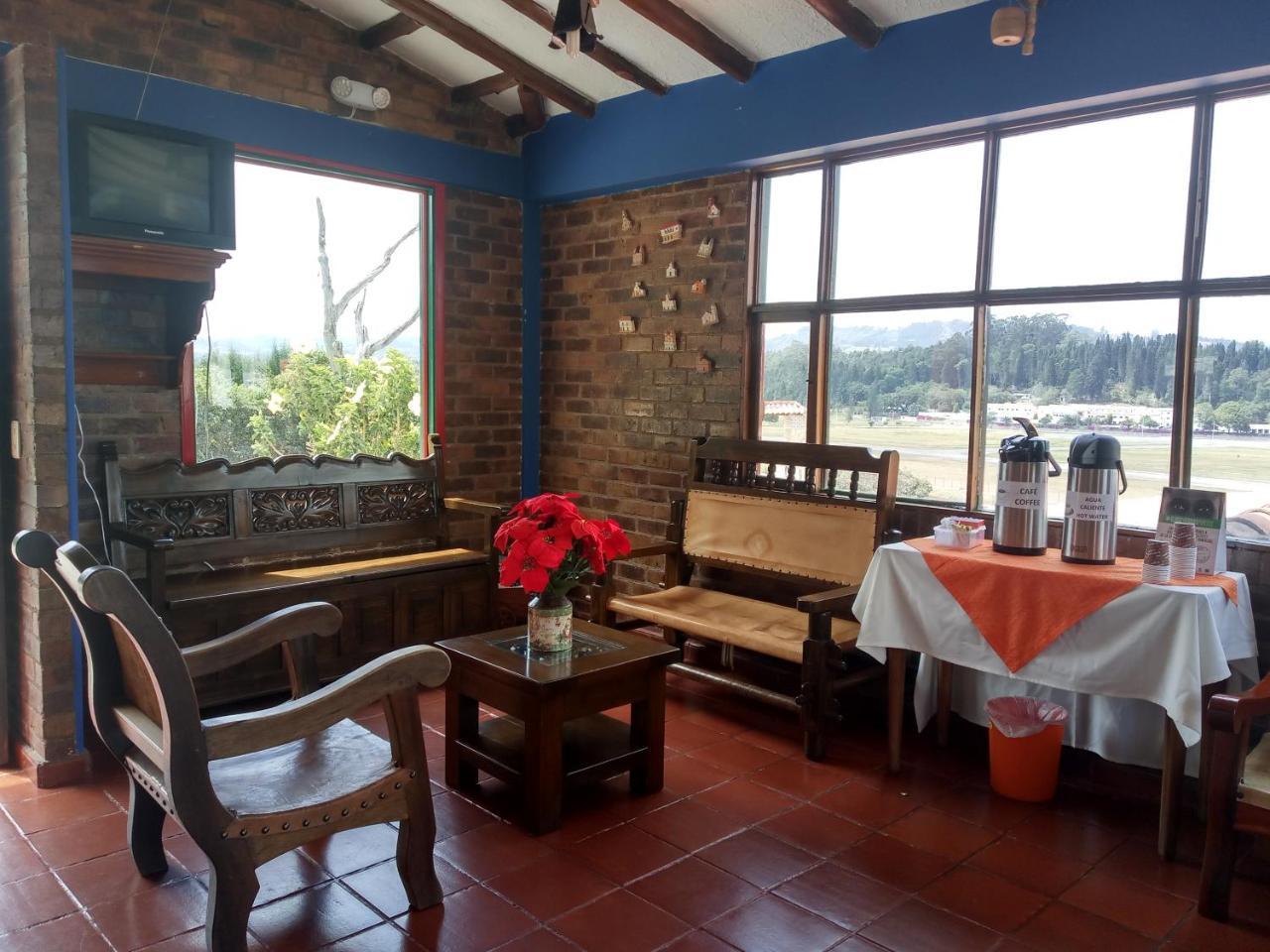 Hotel Cabanas San Cayetano Paipa Eksteriør billede