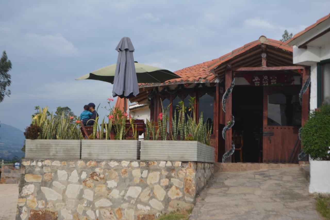 Hotel Cabanas San Cayetano Paipa Eksteriør billede