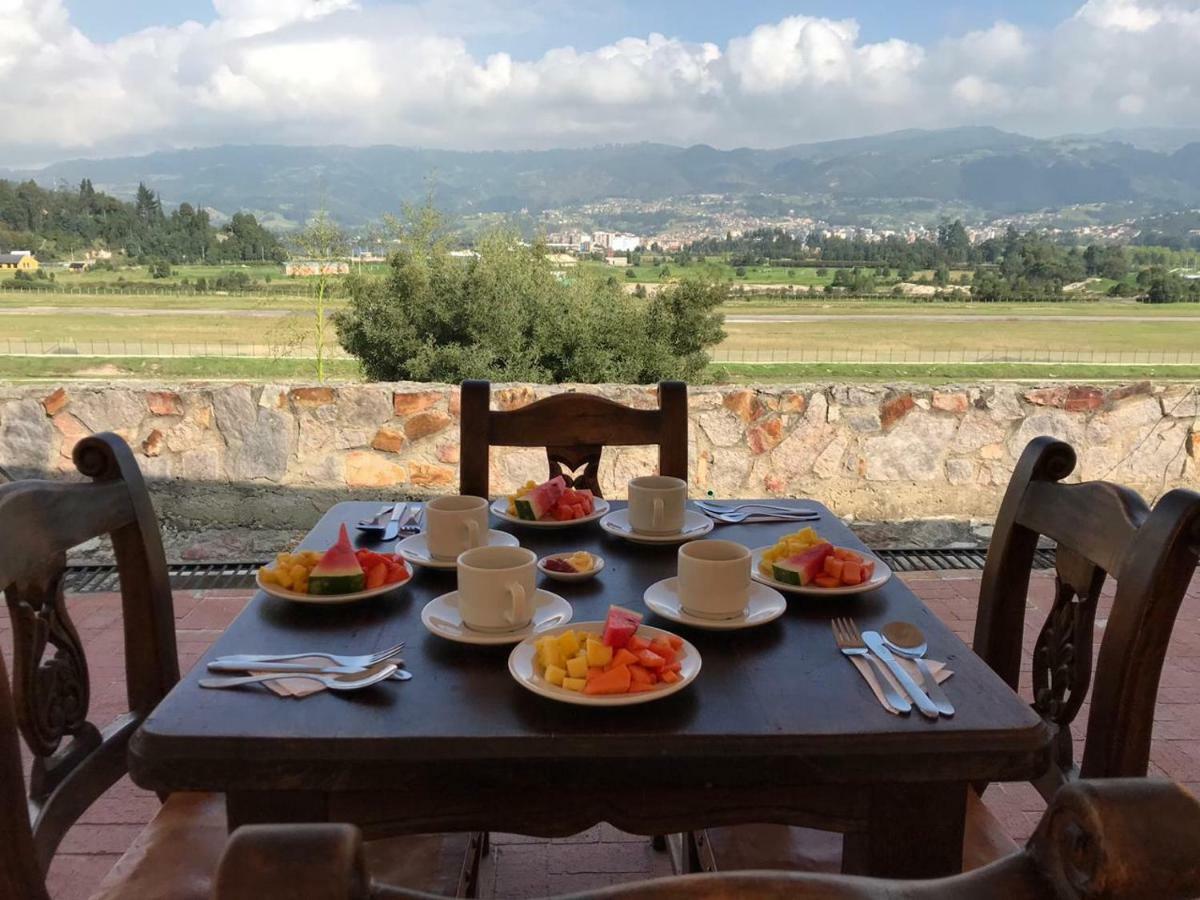 Hotel Cabanas San Cayetano Paipa Eksteriør billede